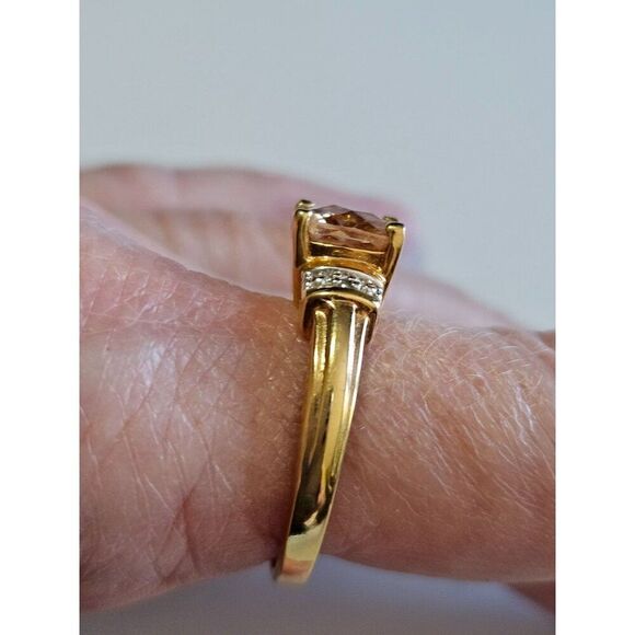 *Sale* Gold tone champagne colored rhinestone ring Size 9.5 - Picture 7 of 11